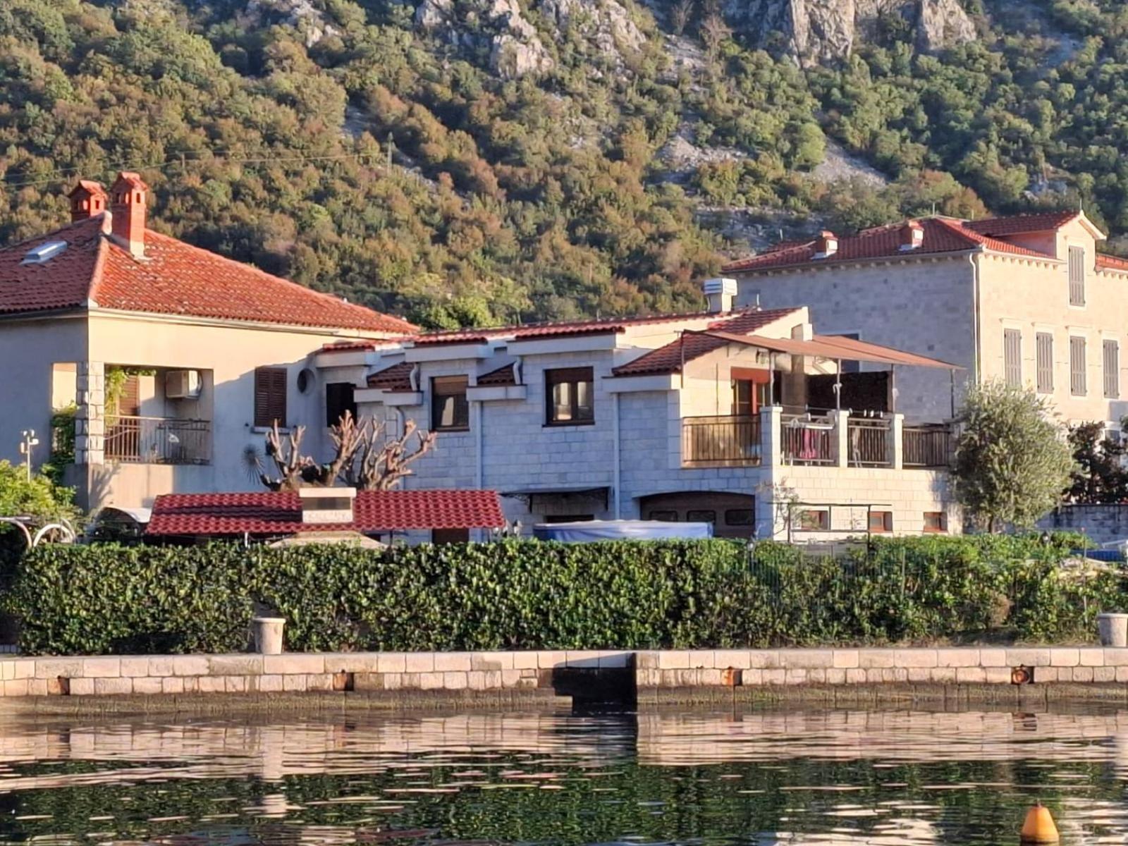 Villa Ivan Risan Exterior photo